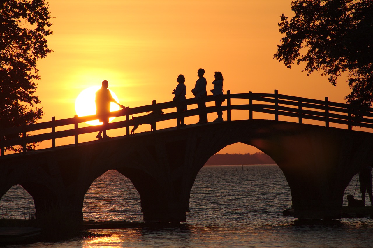 sunset-1759716_1280