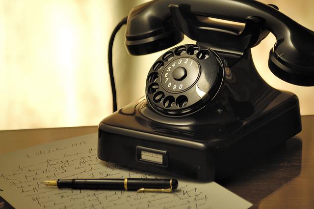 phone-g3a69132b4_640