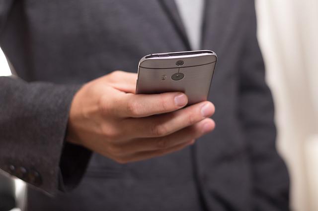 telephone-g9525c842b_640